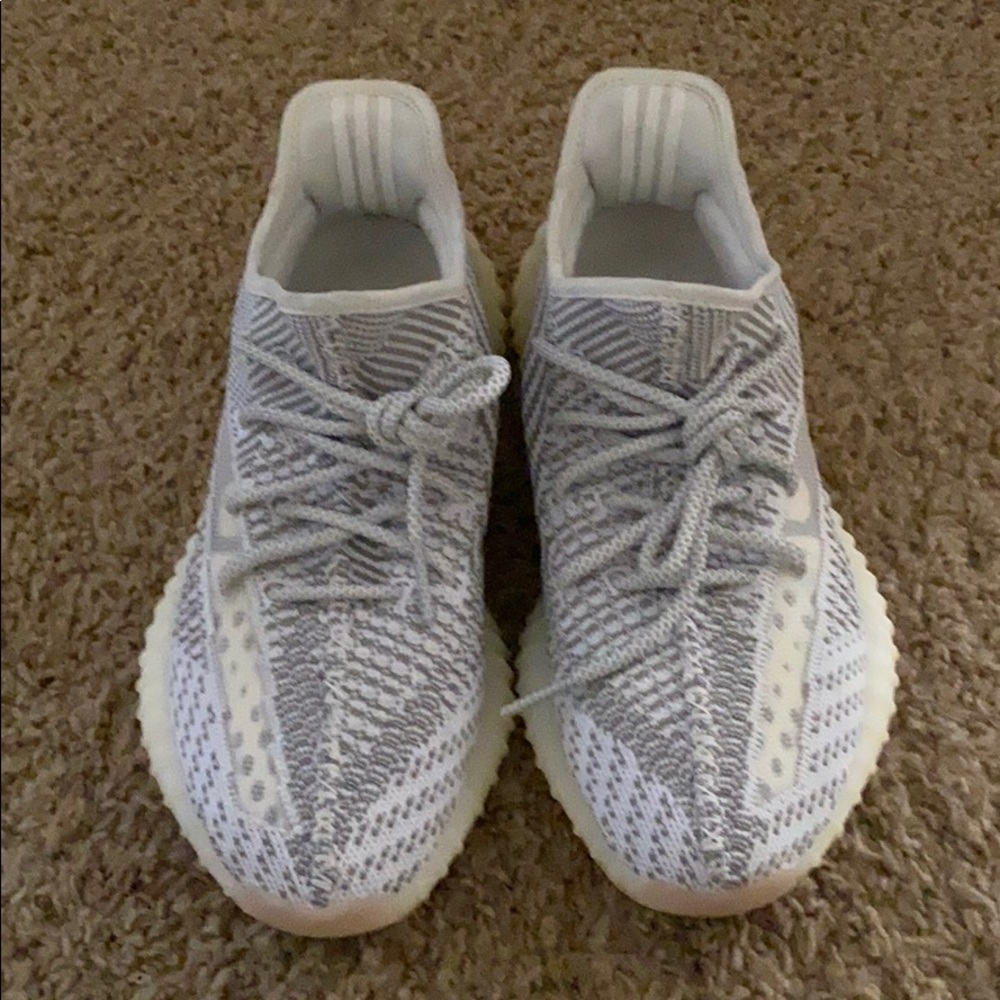 Yeez shoes
